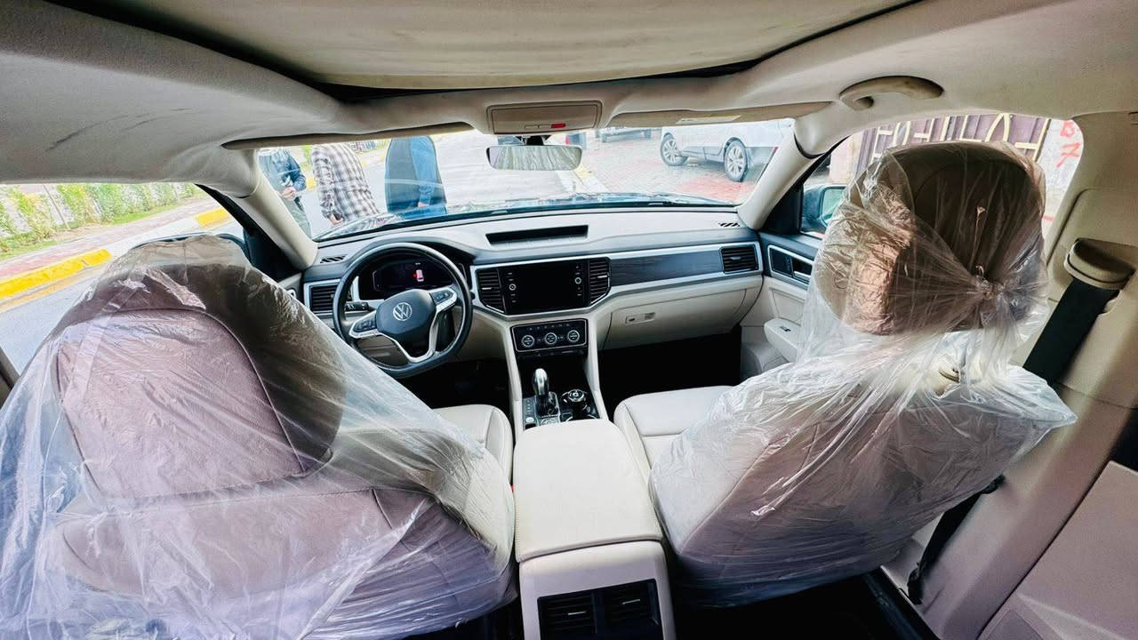 𝐒𝐄.𝐁𝐋𝐀𝐂𝐊
فولكس واكن اطلس (SE.BLACK) موديل : 
2022

سعر مناسب جدا   (210)
اللون : نيلي

عدد المقاعد 7 راكب فاملي

عداد المسافة : 16 الف ميل 

حجم المحرك : V6 3.6L (6.سلندر)

☑️🔚حادث كما موضح بالصوره بجم كبس جنطه كبس

أيرباكات الدشبول سليمة 100%

المواصفات : 𝐒𝐄.𝐁𝐋𝐀𝐂𝐊
‎‏‎
‎‏‎فـــول فـــول مـــواصفـــات 1/1

بـــردات ابـــواب
كيـــج الكـــترونـــي
‏بصمة ابــــواب
‏‎بصمة تشـــغـــيل 
تشغيل عن بعد (𝐑𝐄𝐌𝐎𝐓𝐄 𝐒𝐓𝐀𝐑𝐓)
‏‎شـــاشـــة  کبیر لمـــس
شاحن هاتف لاسلكي
كــــاميــــرا
 هـــانـــد بـــريـــك بصمة
اوتو هولد (𝐀𝐔𝐓𝐎 𝐇𝐎𝐋𝐃)
اوتو ستارات (𝐀𝐔𝐓𝐎 𝐒𝐓𝐀𝐑𝐃)
اوتو ستارات (𝐀𝐔𝐓𝐎 𝐒𝐓𝐎𝐏)
رادار امامي (تحديد مسار)
‏‎رادار جانبي (نقاط عمياء)
‏‎رادار خلفي (التحذير من الاصطدام)
‏‎حساسات امامي
‏‎حساسات جانبي 
‏‎حساسات خلفي 
نظام (𝐄𝐂𝐎)
نظام (𝐍𝐎𝐑𝐌𝐀𝐋)
نظام (𝐒𝐏𝐎𝐑𝐓)
7_راکــــب
كشنات جلد
كشنات كهربائي 
‏‎كشنات هيتر 
تحكمات استيرن
استيرن هيتر‎
‏‎تبريد لمس
تبريد مركزي
صندوق شفط كهربايي 
لايتات 𝐋𝐄𝐃 ليد عدسة زينون بيلادي
‏‎بكلايتات 𝐋𝐄𝐃 ليد بيلادي
‏‎ويــــل إسود بلادي   
سنويه جديده  وتحويل مباشر او وكاله‎
سعر مناسب جدا وبي مجال 

‏‎‏‎
☎️***********
مكان سياره كربلاء مكلف بنشر
