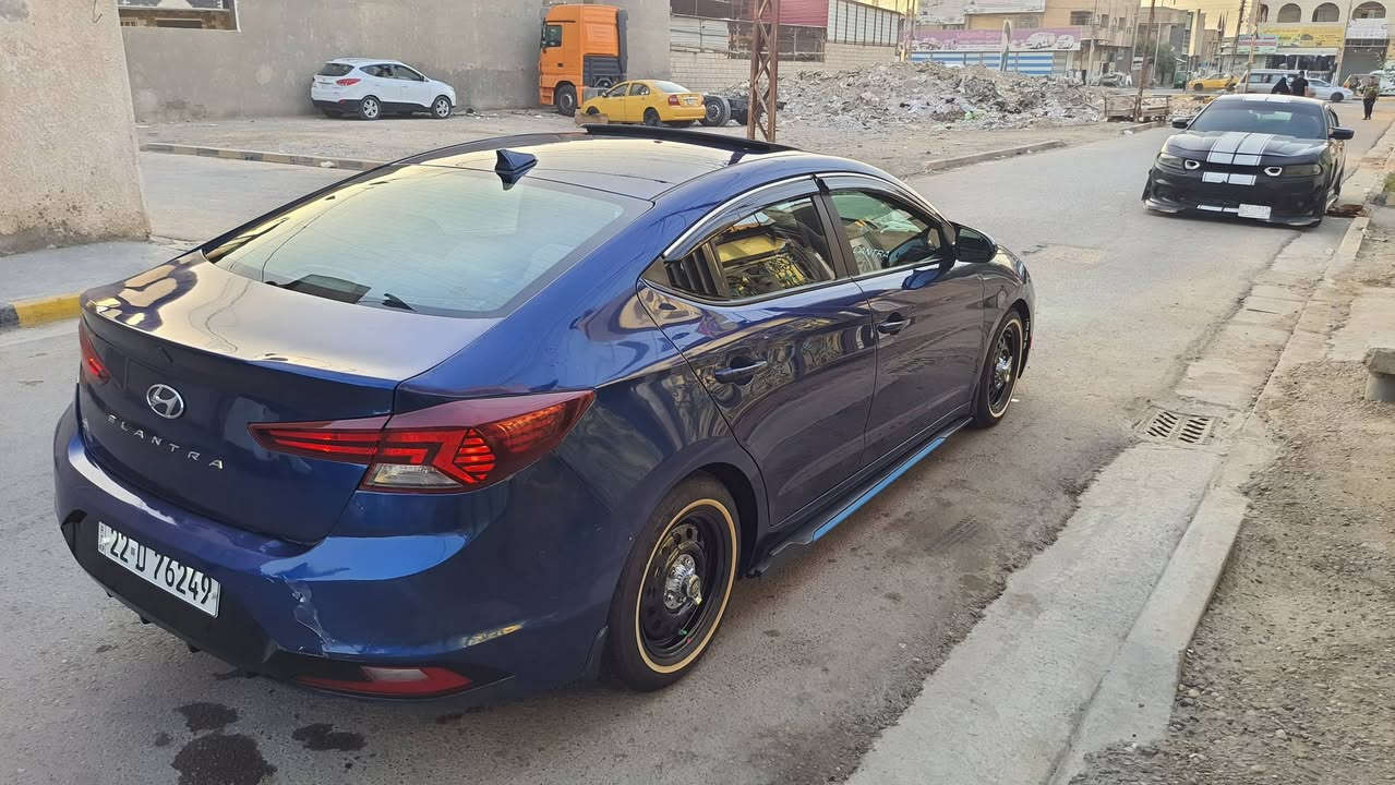 اسلام اعليكم الانتره ٢٠٢٠ وارد امريكي  فول مواصفات بصمة فتحة رادار نقطة عمياء جنطة ذكية كشنات تتدفئة بصمت ابواب اسياره ماشية ٤٢ الف مايل سياره خير من اللة ماناقصة برغي اوبيهة منضومة غاز جديده اوصور الحادث موجوده بالمنشور السعر١٣٥ اوبية مجال للستفسار ***********
