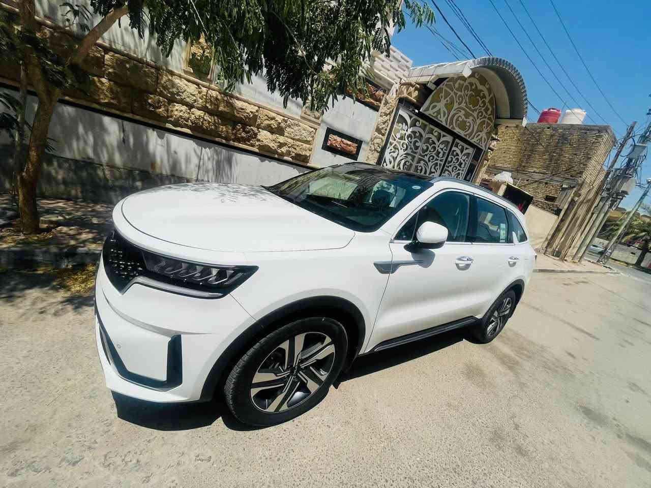 سورنتو 2023 رقم اربيل كفالة  ((فووول مواصفات ))
#بانوراما  
جنطه كهرباء 
داخل ابيض 
گير ماوس 
بصمة تشغيل 
كشنات كهرباء 
سايد بريك كهرباء 
تحكمات مقود 
ويل كروم 19 
بردات خلفية 
 شاحن موبايل وايرلس
حساسات 
اوتو هولد 
درايف مود  
محرك 6 سلندر 3500 
7 راكب 
3 قطع تبريد 
مري شفط  
ماشية 73 الف حقيقي 

سياره جديدة حيل بعدها فابلون الشركة بيها 

السعر / 272$ ورقة 

العنوان كربلاء المقدسة 
***********
