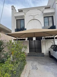من رخصت أخوية الأدمن عندي ٨٠م للبيع للبيع للبيع واجة ٨م نزال ١٠م بيت ج...