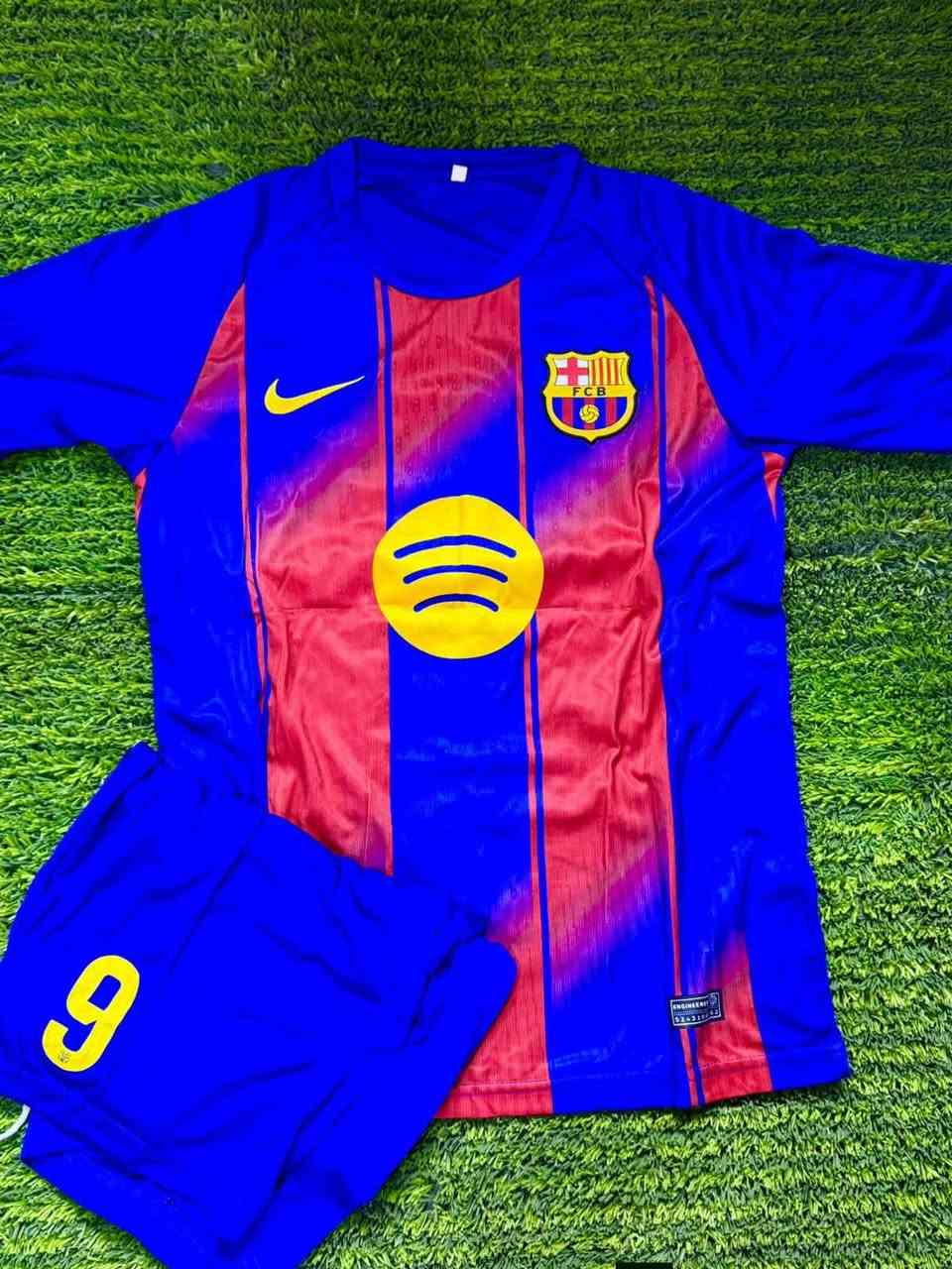 🔥 عرض خاص 🔥

دريس + شورت أندية أوروبية 🔥موديلات ريال مدريد وبرشلونة ⚽ زوراء الريال خامه تطريز

👕 الدريس🩳 الشورتجودة مرتبة وسعر مناسب

💰 السعر فقط: 8000 دينار

📦 متوفر حالياً📩 للحجز أو الاستفسار راسلنا خاص


**إذا كنت صاحب هذا الإعلان وتريد حذفه لأي سبب، رجاءا أرسل رسالة إلى الدعم الفني**