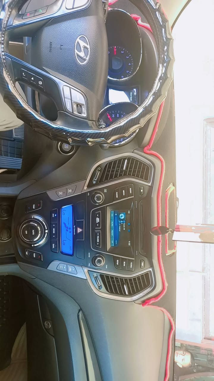 السلام عليكم للبيع سنتافي خليجي ٢٠١٥ بغداد انكليزي الجديد سياره جاهزه مابيه اي نقص كير مكينه صدر أمامي خلفي كله تمام تخم تاير جديد مكينه ٦ سلندر ٧ راكب ٣ قطع تبريد داخل نظيف جداً كشنات جلد بلاد شاشه وكامره اشاير بلمري مري شفط بانوراما سياره كلش نظيفه تراي كلش حلو وباقي المواصفات معروفه مكان السياره ديالى المقدادية السعر١٧٥ رقم الموبايل الأثير *********** واسيا *********** وبيه مجال حك الجيه تحويل ثاني يوم سونار موجود ويه الصور
