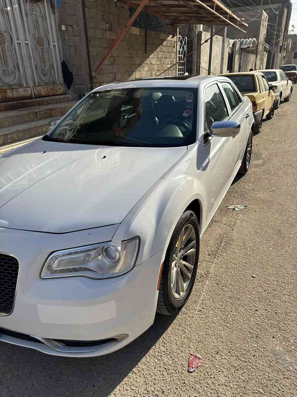 السلام عليكم اوبامه البيع مديل 2017
سياره كافله السياره فول مواصفات 
السعر255
وارد كندي السياره 
العنوان بصره 
0 787 453 5069
