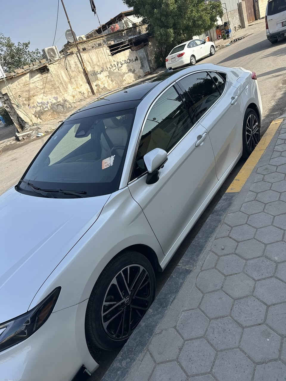 سلام عليكم كامري مديل 25 فول الفول وارد ياباني اصل سياره حادثها قطعتين نفسهم راجعات سياره موصفات خاصه منفيس باسمي ماشيه 13 الف كيلو متر وبسعر جداً مناسب اقل من سعر تكسي دبي سعرها 195 وبيه مجال وبالعافيه ع لي ياخذهه *********** 
شباب اني مكلف بالنشر تريد تستفسر اتصل ع هذا الرقم العنوان بصره جره الجسر الايطالي
