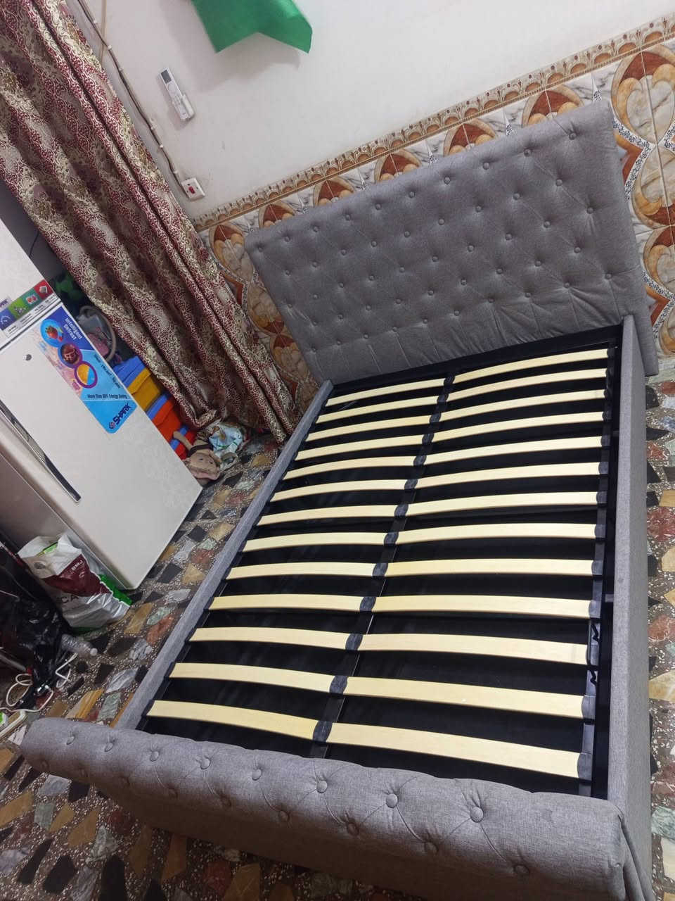 جربايه نفرين السعر120 وبيها مجال شي بسيط
***********
