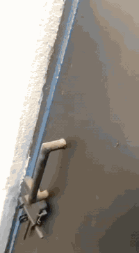 السلام عليكم بيت مساحه ٦٥ طابق واحد للايجار موقع زراعي ابو دشير شارع حسينيه ام البنين مقابيل طابو سعر ب٣٠٠ وبي مجال شي بسيط ***********
