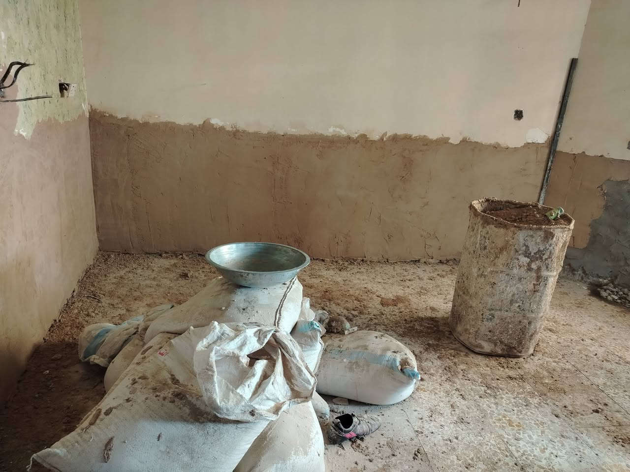 خلفه ترميم لبخ بورك نثر بياض صبغ سيراميك بناء *********** اتصل أوتدلل تطبيك دروجه كرانيت مرمر سيراميك
