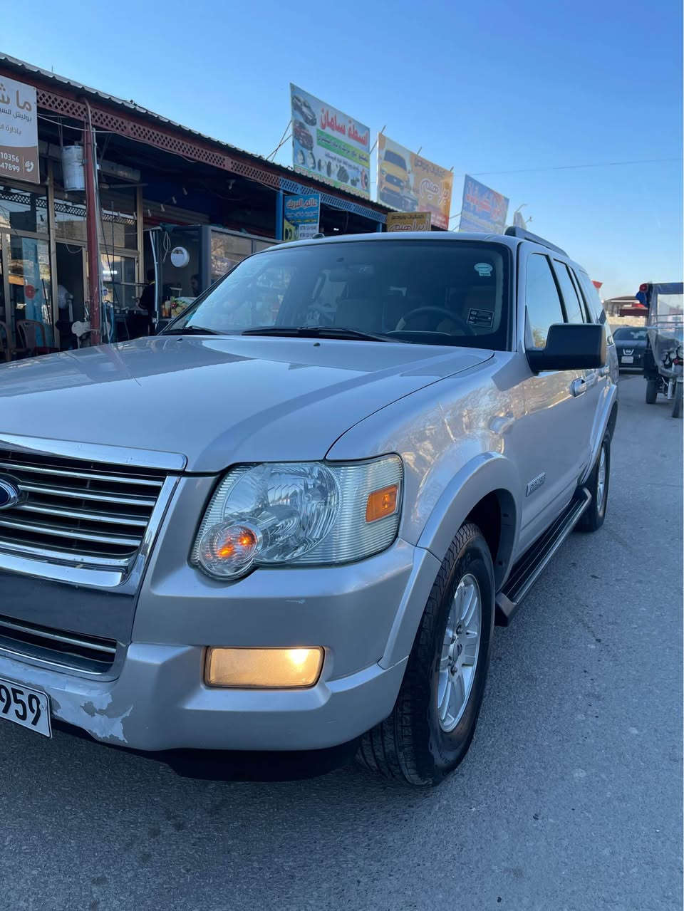 سلام عليكم اخوان سياره فورد اكسبلور موديل ٢٠٠٨ سياره كفاله عامه مكينه وگير بدون صبغ بدون تعديل ملاحظه جم رصعه بي سياره ٧مراكب تبريد مركزي سياره للبيع فقط مكاني كركوك سياره فول مواصفات بس بدون فتحه اربع تايرات جديد *********** كركوك, العراق
