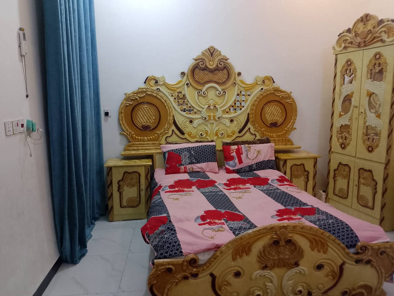 للبيع زاويه اوميز مرايه اوچربايه 
225 سوق الشيوخ


**إذا كنت صاحب هذا الإعلان وتريد حذفه لأي سبب، رجاءا أرسل رسالة إلى الدعم الفني**