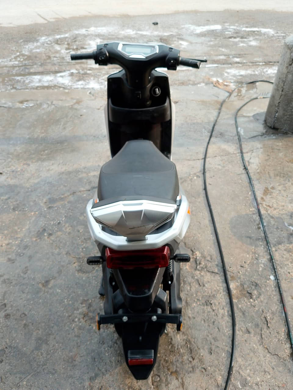 لام عليكم للبيع شحن2025 ياديا T9 ضمان 18 شهر صارله 4 شهر من نزلته رمبه دسك خلفي امامي ملف2000واط 6 بطاريات مخرج شحن دراجه اسخدام قليل السعر 600وبيه مجال مكاني بغداد الشعب ‏‪***********‬‏
