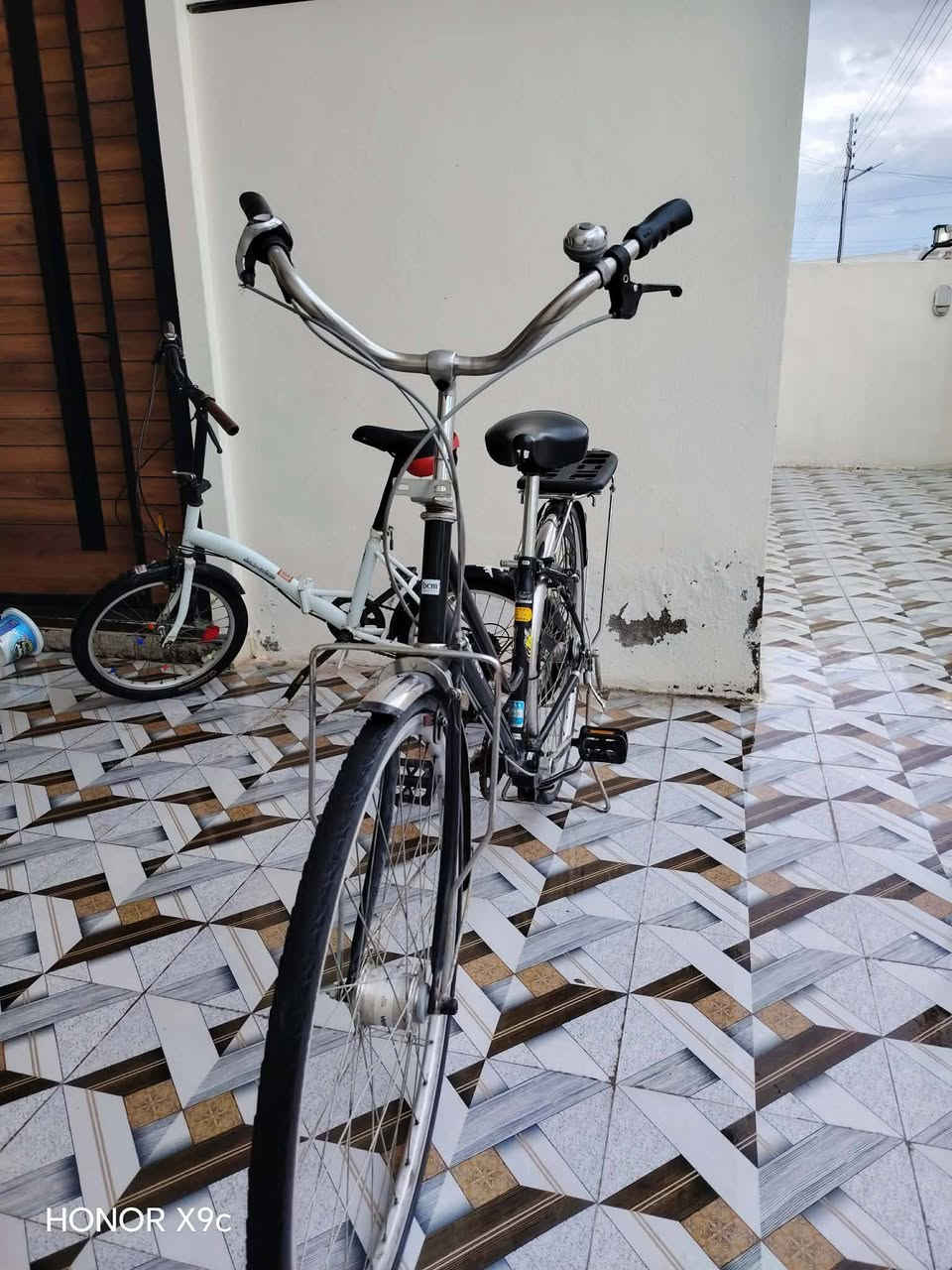 بايسکل للبيع حجم 27 دبل طاقه بداله أصلي جديد نظافه 100 الموقع الصوفيه مجمع السلام قرب نادي الصوفيه السعر ١١٠ألف وبيه مجال


**إذا كنت صاحب هذا الإعلان وتريد حذفه لأي سبب، رجاءا أرسل رسالة إلى الدعم الفني**