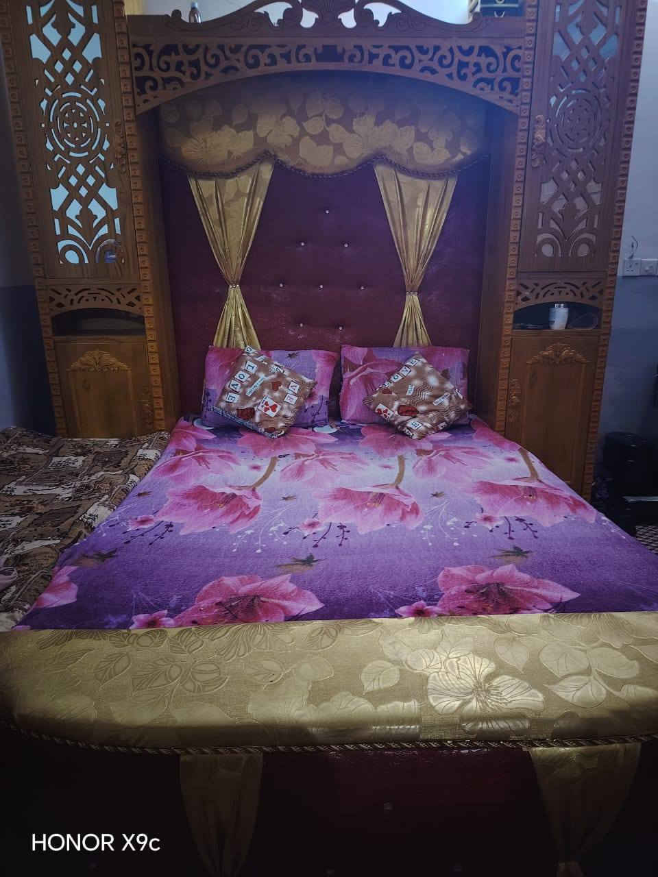 غرفه نظيفه للبيع العنوان كياره للاستفسار الاتصال على الرقم التالي ***********
