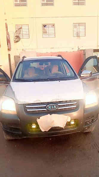 سبورتج ٢٠٠٩ سياره جاهزه من كلشي سعره ٩٠ وبيه شويه مجال ولاتخابرني وتسئل علا تفاصيل تعال وكلب وتشلع اعيوني مروس بئقل من سعره وفرق نقد هم يرهم لين محتاج مكاني بيجي حي النفط.... ***********
