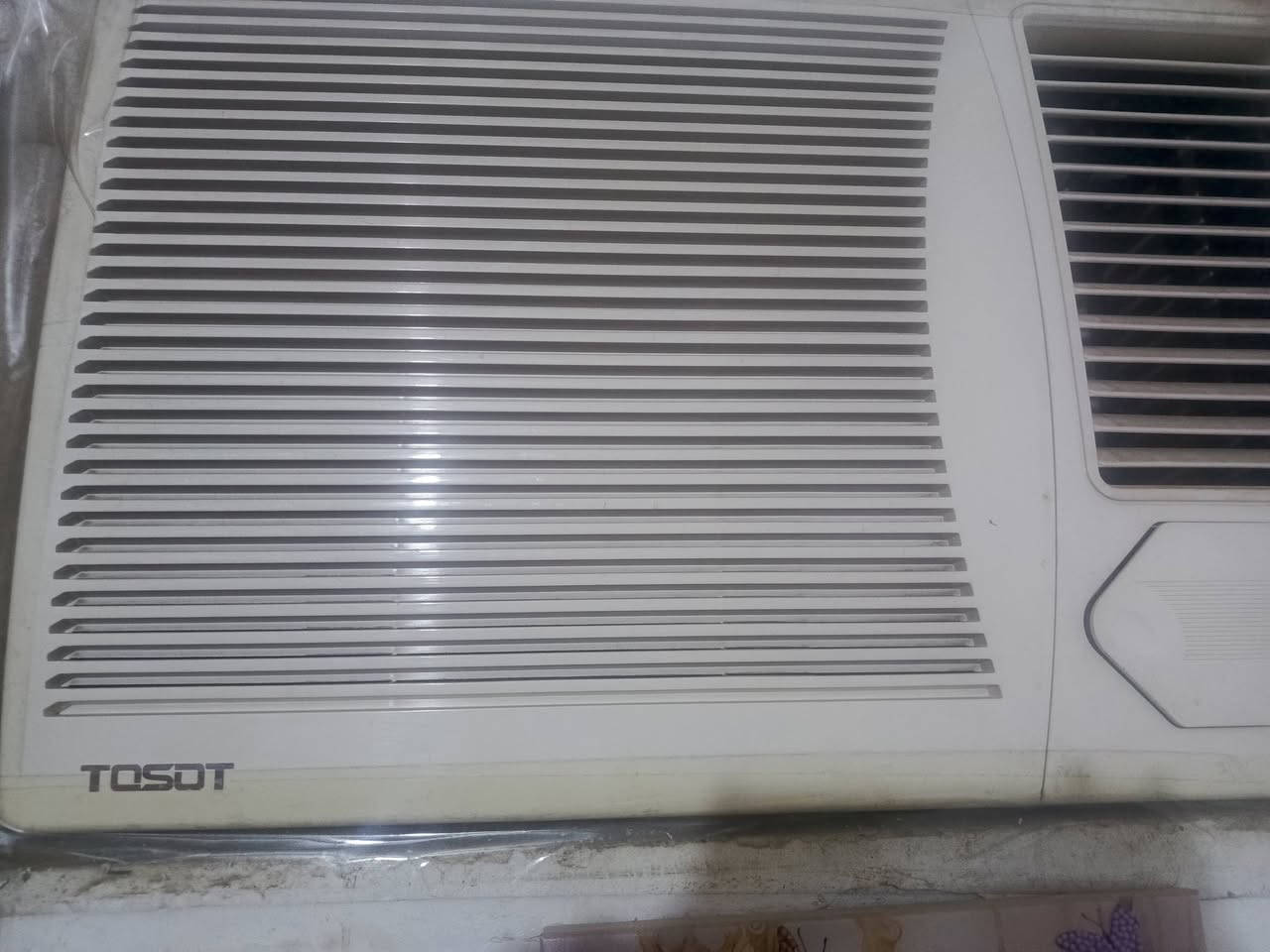 السلام عليكم
للبيع اغراض منزلية 
تخم قنفات تركي ٨ مقاعد بي مخزن ويصير سرير ب٥٠٠ الف 
٢ مكيف توسوت شغال الواحد ب٢٥٠ الف الواحد 
كاونتر سنك متر ونص ب٢٠٠ الف 
المكان حي اور للاستفسار الاتصال ***********
