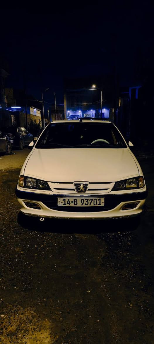 سلام وا عليكم بيجو بارص موديل 24 كفاله ما عده الباب الي وره العبري مبدل السياره علا وضع الشركه رقم بصره حره تحويل ثاني يوم شرط طخم تاير وا حداديه جدد مكينه كير تبرين كله علا وضع الشركه ماشيه 32 سعر 85 وبيه مجال قليل حك الجيه التواصل ***********
