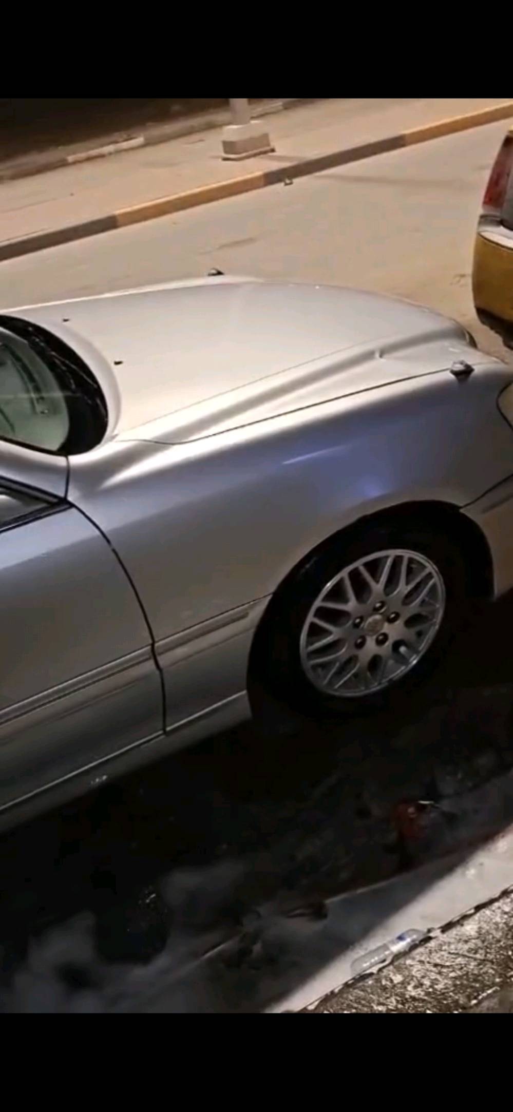  ادوات ادوات  
كراون جنون ٢٠٠٢ 
محرك كير بلاد ففتي 
دواخل جيس مثل ماموضح بالفيديو
كصة جنطة 
كشنات كهرباء بعني ديلوكس
رجاءا شراي يخابر بسط عيني محتاج واريد ابيع
شعر ٣٧مكان بصرة 
***********
