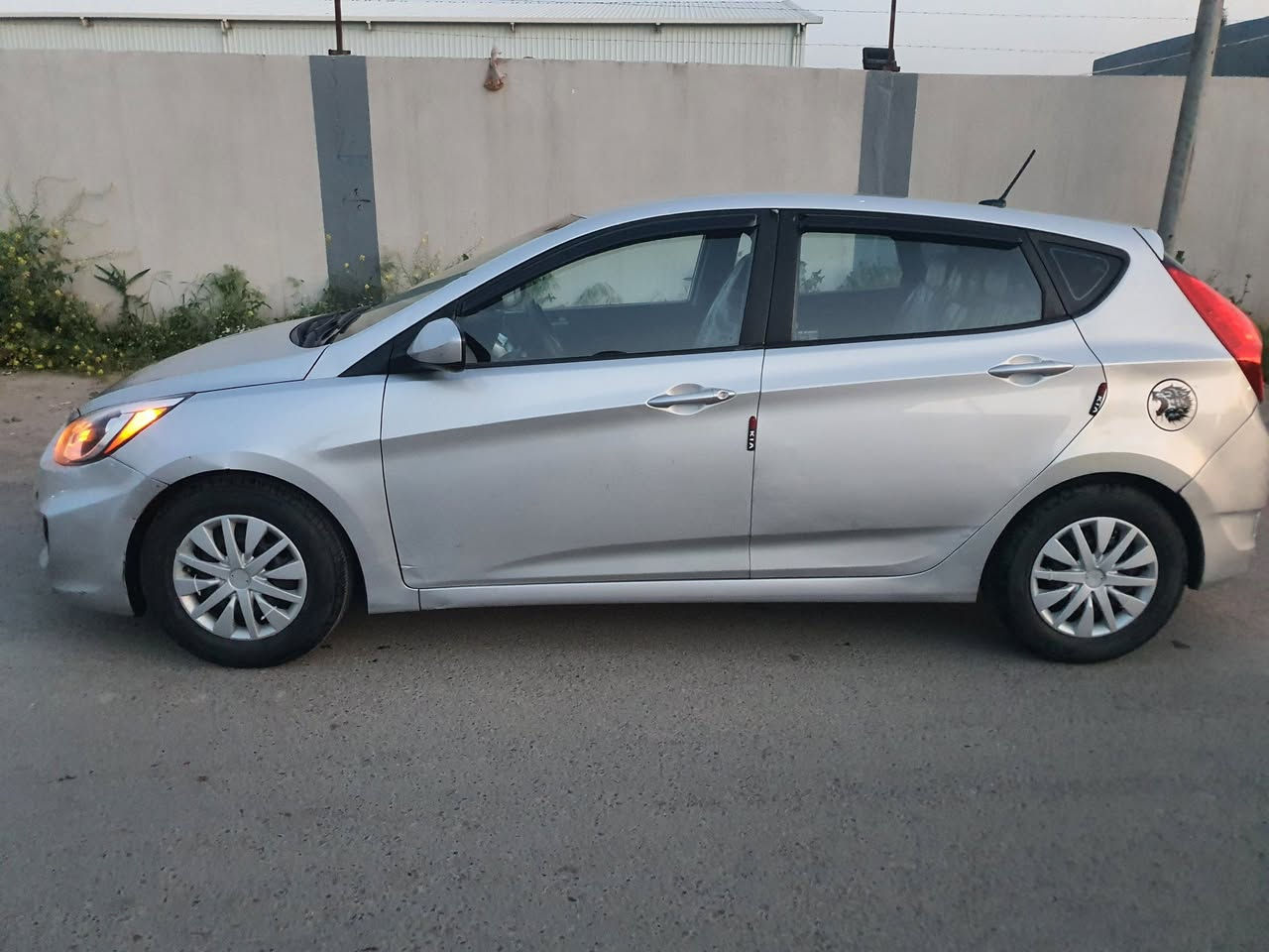 للبيع السعر 93 وبيها مجال


**إذا كنت صاحب هذا الإعلان وتريد حذفه لأي سبب، رجاءا أرسل رسالة إلى الدعم الفني**