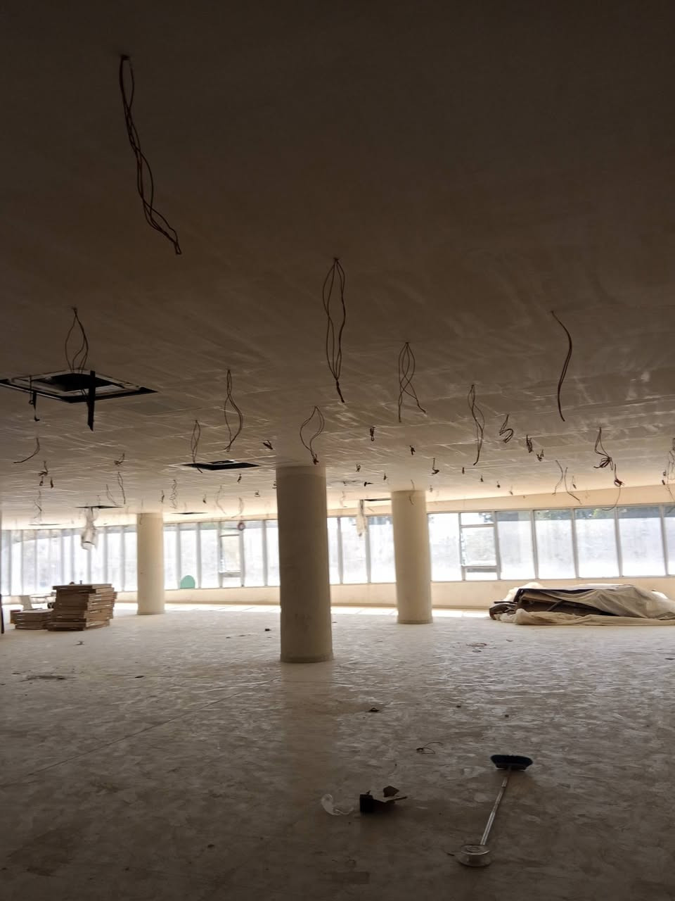 سلام عليكم مستعدين تنفيذ كافة الأعمال الكهربائيه عمل البوري وعمل السيمز وتنفيذ كافة العمارات السكنية والدور وعمل كافة المنظومات الستلايت والانترنت ومنظومة الحريق ولوحات السيطره والكيبل ترى وبأسعار مناسبه والحفر كوسره وليزر وتبنيد البوكسات ومنظومة الإرث والفوتيسل البروفايل***********
