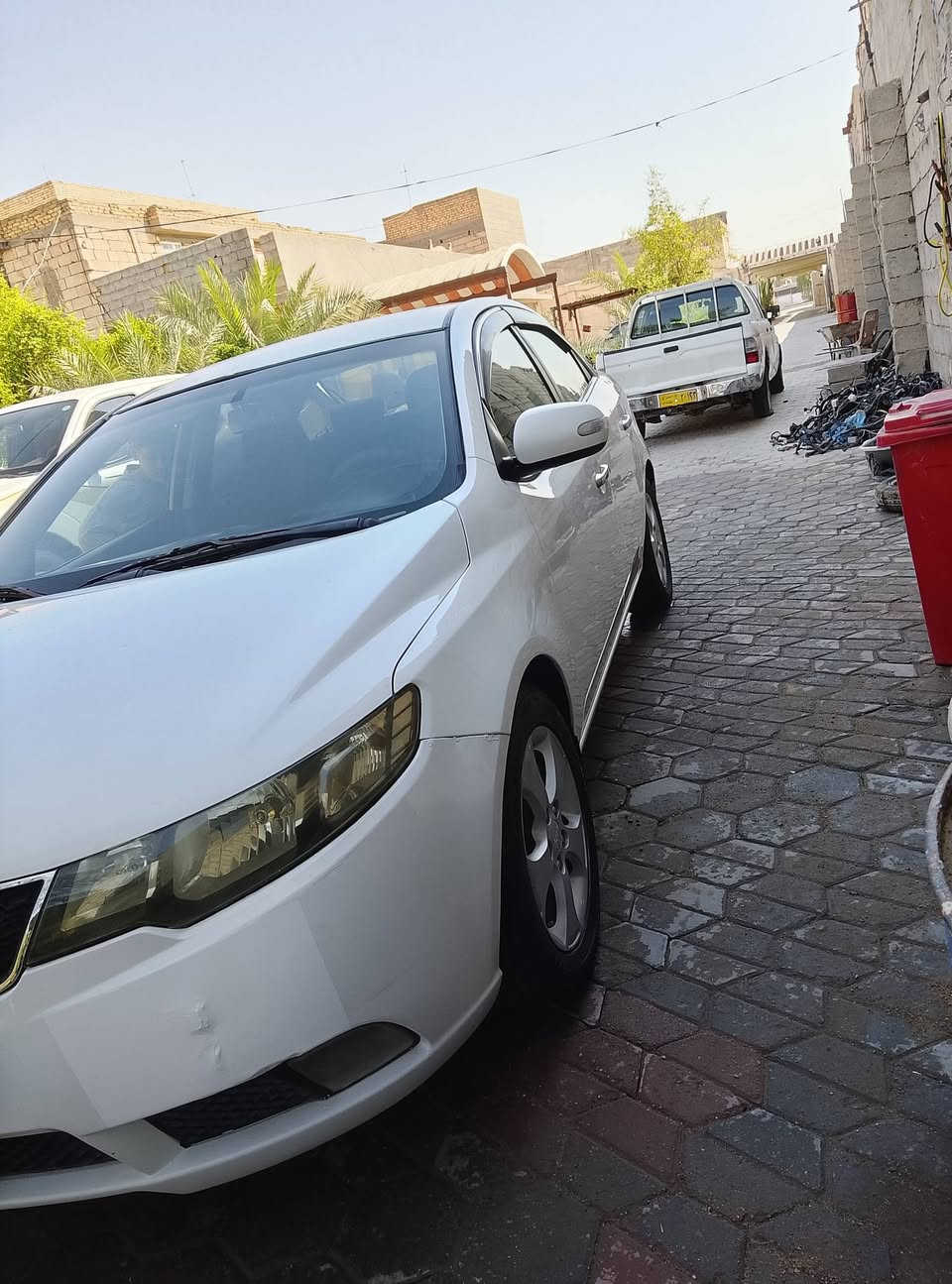 للبيع كيا.  *********** سيراتو خليجي فول اوتوماتيك سعره 75  رقم شمالي محرك 1600دوش سياره جاهزة كير محرك حدادية تبريد جيد مابيه لاضربة ولاتبديل صبغ جاملغ أمامي بدون داخل مكانة كربلاء
