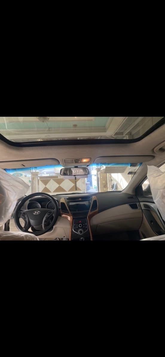 النترا 2016 خليجي  مكفوله من الصبغ والتبديل 
بيها كم بارد بسيط 
مكينه 1800 دوش مكفوله فقط تقفيل رواجز لا كازكيت ولا شي شرط الفحص 
گير مكفول 
صدر امامي خلفي جيد 
منضومة بانزين كامله فيت بم وبلكات ونوزلات كلهن جدد 
رقم بغداد الدولي / سنويه وهزه ولوحات جدد 
السعر 135 ومجال بسيط 
التواصل على رقم الهاتف فقط 
***********
