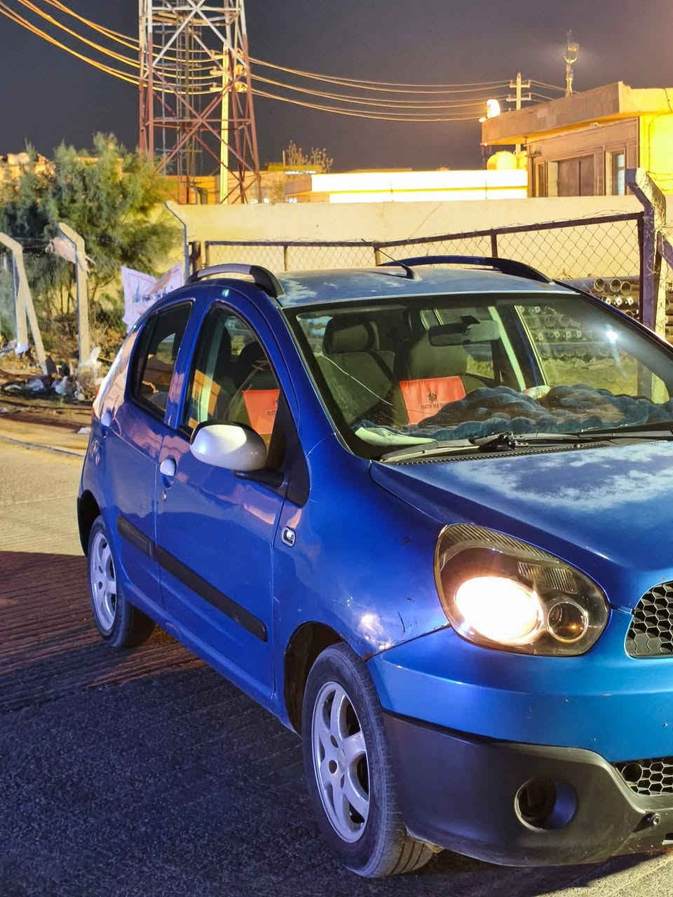 السلام عليكم جيلي للبيع (باندا كروز) 
مديل 14 وكاله تحويل 
ضررها جوملغ خلفي جهة السايق واصبع من الباب 
السياره كلشي ما عايزها 
تخم تاير جديد دوشمه جديده 
دواخل جديده شاشه دشبول كله جديد
تبريد ثلج+تدفئه 
بيها جراد خفيف بنيد 
مكان النجف الاشرف قرية الغدير 1
السعر 48 وبيها مجال للشراي 
سنويه صاقطه رقم صاقط المو شراي ليتعبني 
***********
