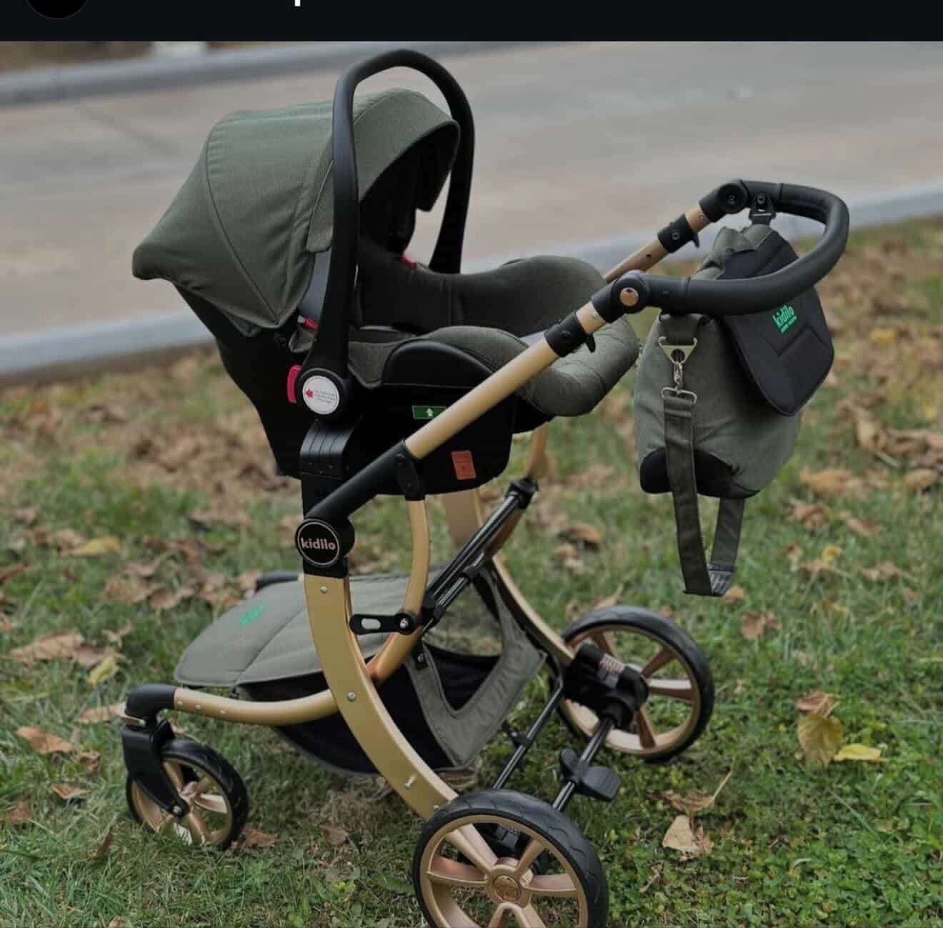 عربانه كاديلو نوع جدا راقي هي والكرسي جديدة تجي عربانه ووياها الكرسي مال السيارة يتركب عليها مستخدمه فقط الكرسي اما السرير بعده بالنايلون  . 

++ يجي وياها دوشك ✨
جفوف ✨
نايلون حماية للمطر ✨
كله غير مستخدم + وياهم حماله للطفل هدية ❤️

سعر الشراء 260 الف 

سعر البيع 175 الف 

مكاني بغداد - السيدية وموجود توصيل لكل المحافظات 

***********
