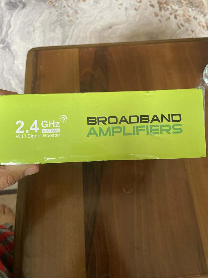 مقوي اشارة واي فاي للمناطق التي لا تصلها الاشارة بشكل طبيعي وللأماكن التي تضعف الاشارة فيها بسبب  الجدران العالية والعوائق. اضافة الى استخدامه لتقوية الاشارة بالعمارات السكنية. والمواصفات الاخرى مذكورة بالصور على اول تم ٣٠ الف شامل التوصيل


**إذا كنت صاحب هذا الإعلان وتريد حذفه لأي سبب، رجاءا أرسل رسالة إلى الدعم الفني**