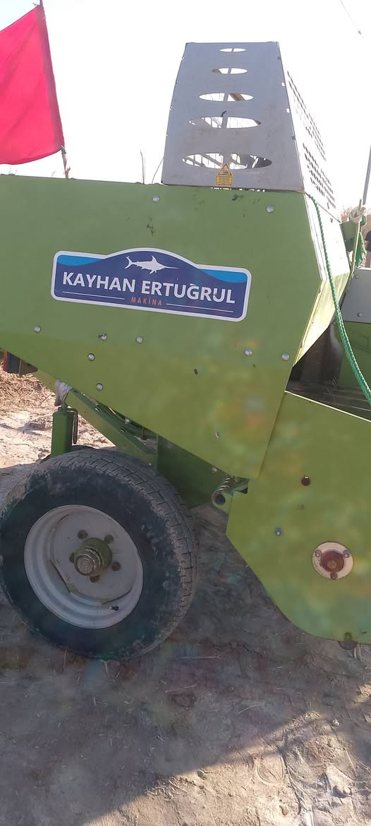 سلام عليكم للبيع كابسه قرش موديل 23 اخت الجديده شوفت عينك رجاان المو شراي لايتعبني الاستفسار اتصل على رقم ***********
