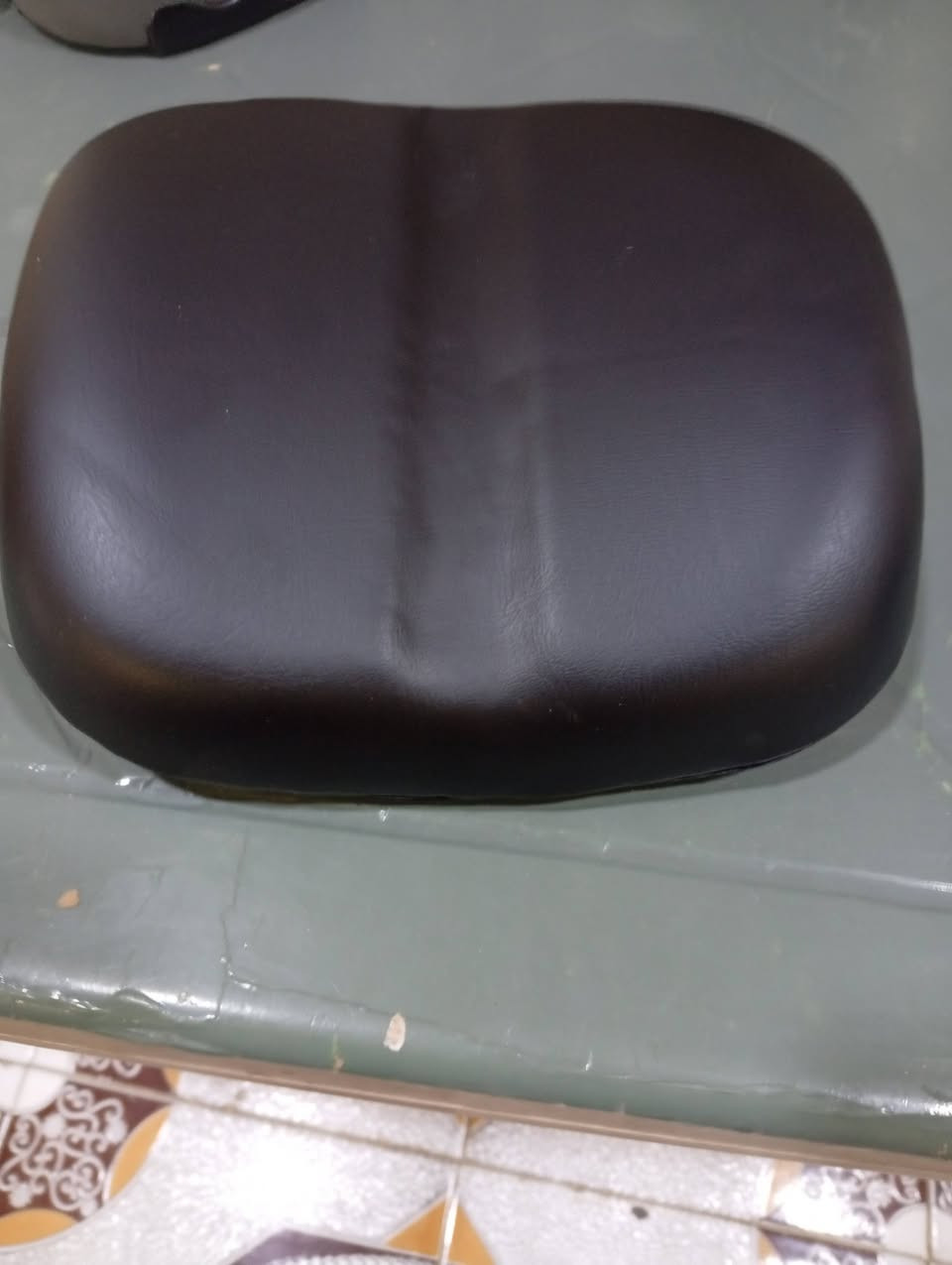 سرج ومقعد خلفي كامل ملحقات كلهن بالصور كلهن بس ب25 على اول تم واتساب ***********
