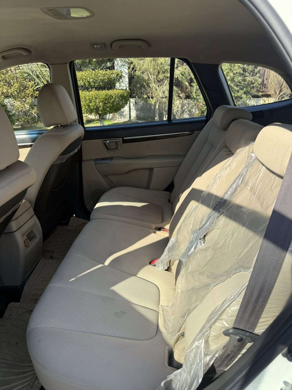 سلام عليكم للبيع سنتافيا ٢٠١٢ وراد خليجي مال شركة عامة مكينة ٦ سلندر ٣٥٠٠  كفالة عامة من صبغ ماشية ١٢٦ مكان سيارة بغداد حي جامعة لسعر١٦٣ رقم هاتف ☎️ ***********
