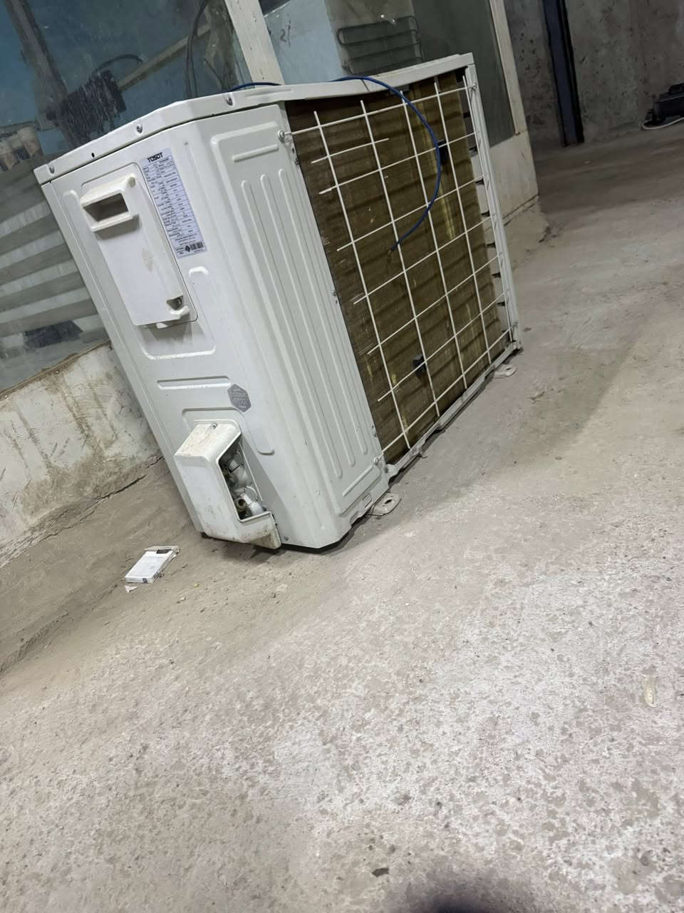 سبلت Tosot ٢ طن 
صناعة 2025
مستخدم شهرين فقط 
عنوان لكوت 
***********
