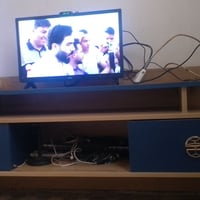 ميز خشب • شاشة • ثقيل