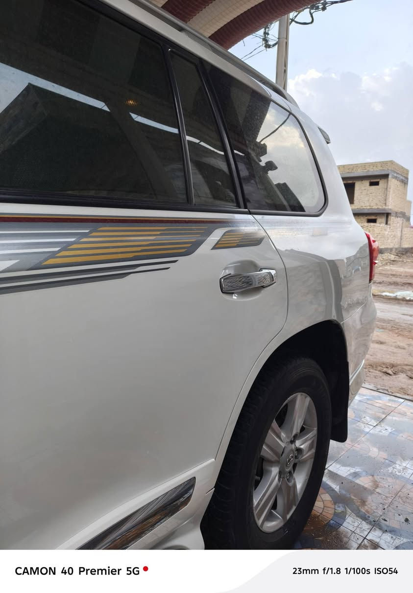 لاندكروز 2014 SAS
ماشية 130 الف
رقم بغداد انگليزي 
كفالة عامه فقط رصعتين 
للاتصال ***********
السعر 393
