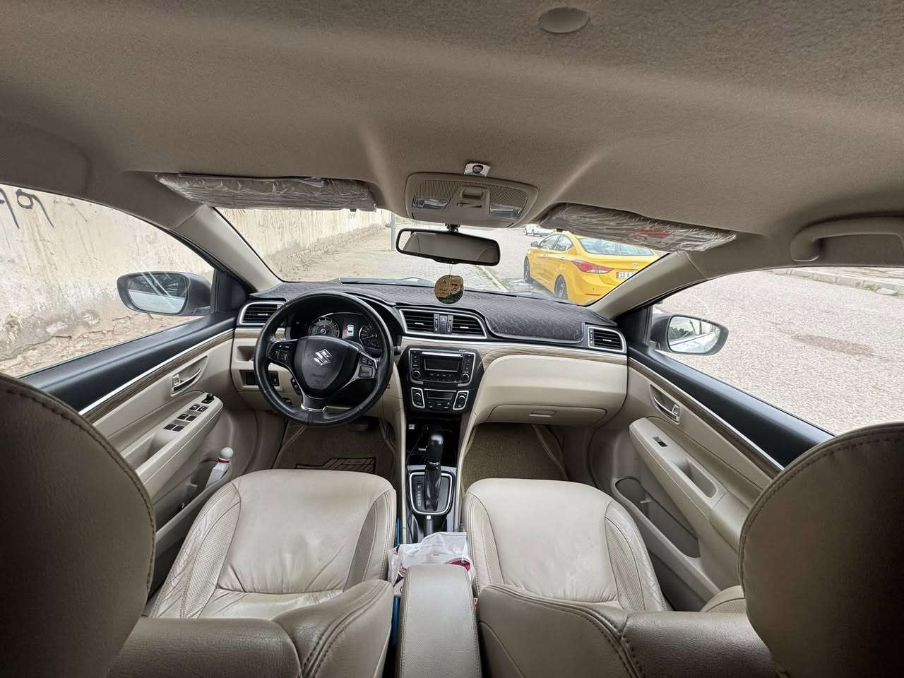 السلام عليكم 💐

للبيع ساوزوكي سياز موديل 2023 

استلام شركة حكوميه 

السياره مطلوبة للمصرف واني اكمل الاقساط 

اسوي وكالة عامه للمشتري 

ماشيه 64  كيلو 

السيارة جديدة ما بيه نقص 

المواصفات سياره معروفه 

السعر 118 $ وبيه مجال 

للاتصال : 📞
***********

مكان السيارة ميسان ورقمها ميسان  💐💐💐
