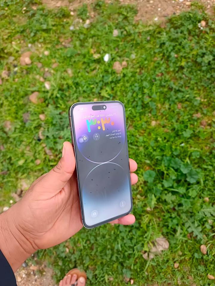 ايفون 14 برو ماكس
ذاكره 256بطاريه امبدله دبل سيم شرق اوسط
شاشه امبدله نوعيه ممتازه 
استخدامو كلش حلو جهاز نضيف
سعر ٤٢٥
***********
