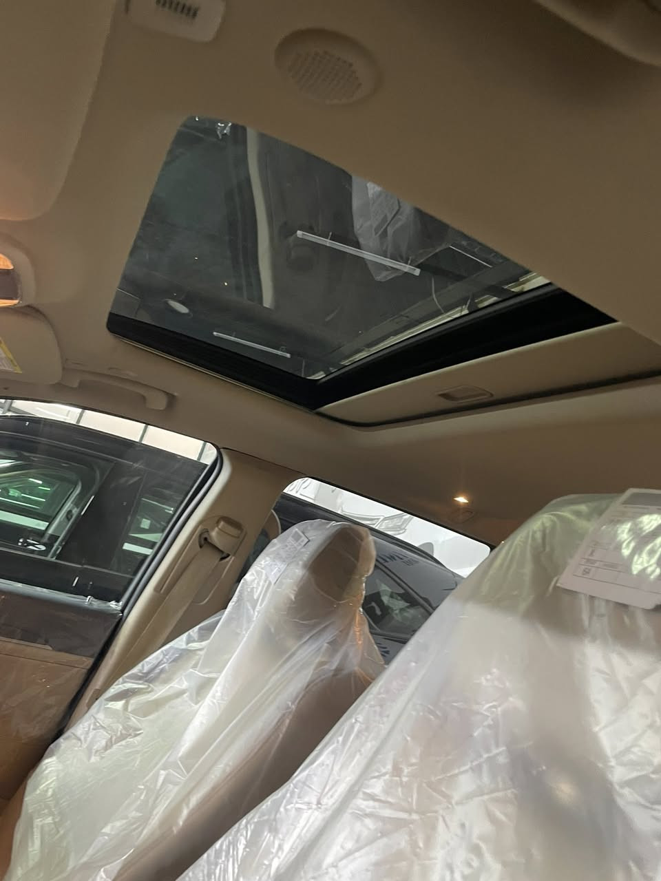 السلام عليكم جيب كراند شيروكي 2022 اخر اصدار
لمتدد
داخل بيجي 
خزن كراسي
فتحه
صندوق كهرباء
اشاير مري
لايت زنون بلادي
حساسات ورادار جانبي
تحديد مسار
مثبت سرعه
تدفئه كراسي
ماشيه 50 الف
حادث جاملغ يمين + بنيد تبديل قطعتين فقط
السعر 255
مكاني بغداد
***********
