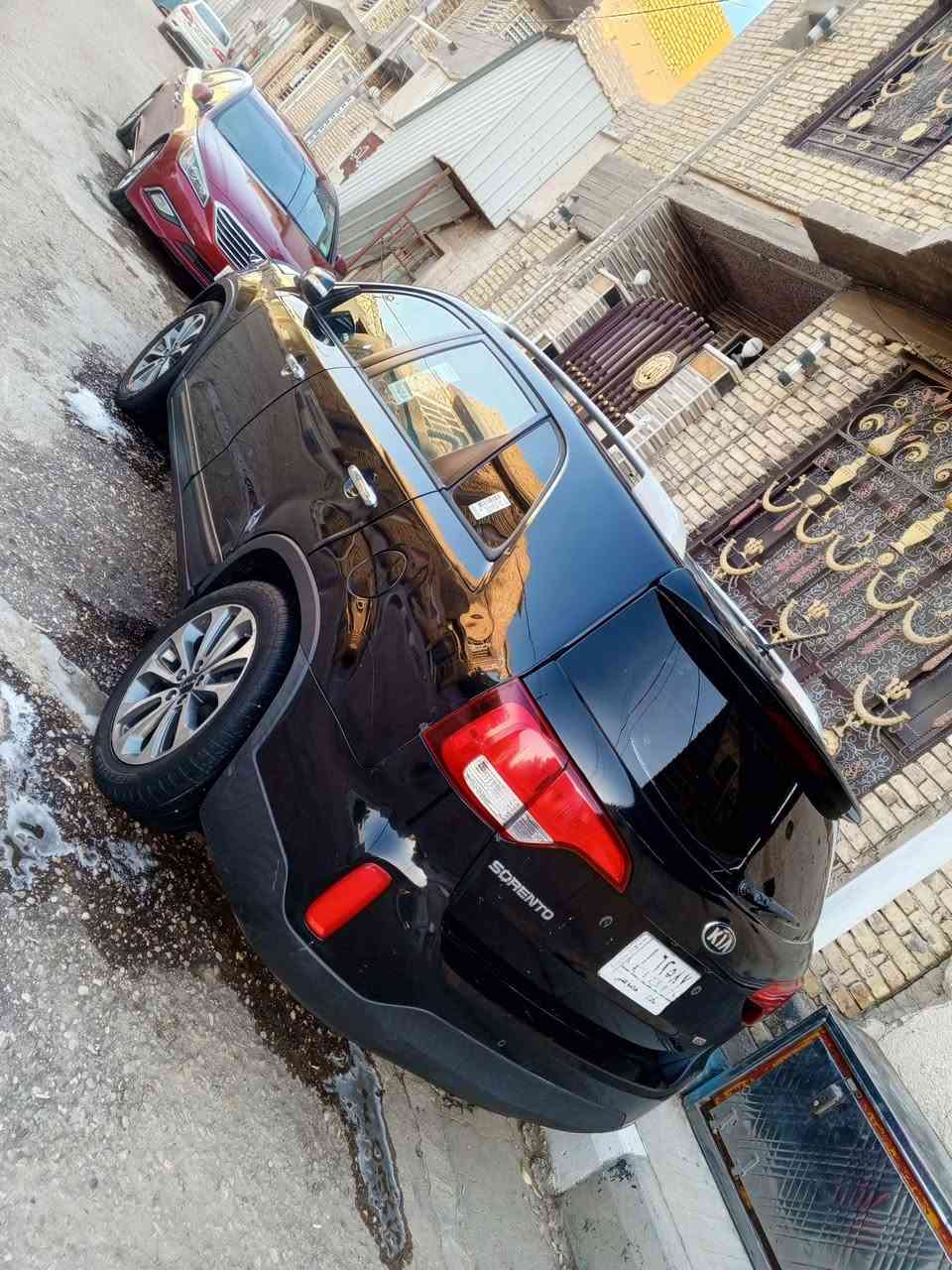السلام عليكم سورنتو للبيع موديل 2014وارد امريكي 2400السياره نصف مواصفات السياره تبريد وتدفئه شغال 
حادثها قبق الجنطه مبدل السياره تخم تأير ويل كب خليجي كشنات تدفئه حساسات وكامره وشاشه لايت خليجي تحويل مباشر  بردات خلفيه 
السنويه لغايه 2028 الون اسود السعر 137رقم بغداد رقم الهاتف ***********
***********
