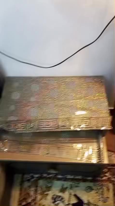 غرفه نوم جديده بعدها ما مستخدمه هواي صارلها شهر رايديها بمليون ونص الشراي يتفضل خاص الغرفه كل خدش مابيها


**إذا كنت صاحب هذا الإعلان وتريد حذفه لأي سبب، رجاءا أرسل رسالة إلى الدعم الفني**