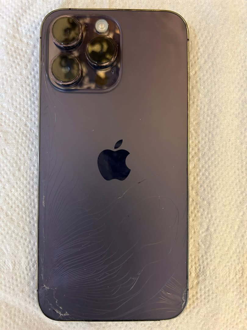 السلام عليكم ايفون 14برو ماكس ذاكره 256بطاريه 100مبدل شاشه فيس ايدي شغال كله شغال نت اتصال كامراته كلش حلوات  للبيع او مراوس سعر 540وبي مجال مكاني فلوجه رقم الهاتف***********
