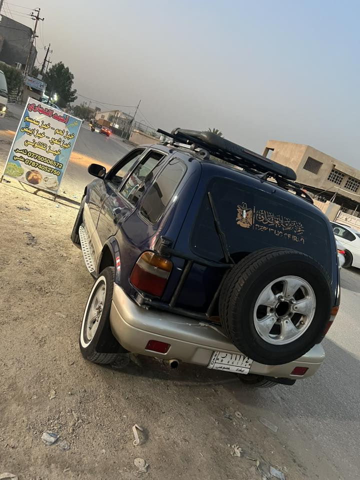 السلام عليكم سبورتج موديل 94 رقم بغداد  شرط التحويل   سياره حلوه وجديده كير ومحرك بلادي محرك 2000مسكر خليجي فتحه مكان السياره حله مركز الرقم *********** بي وتساب السعر 40
