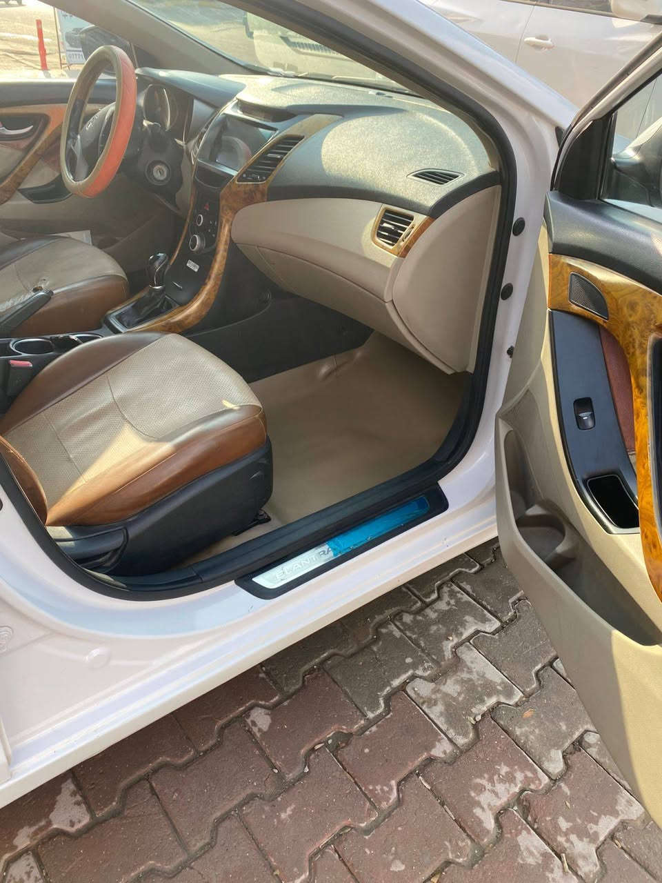 السلام عليكم النترا 2016 خليجي محرك 1800 دوش رقم بغداد فول مواصفات حتى حساس خلفي  عدا البصمه مكفوله  سونار موجود بلمنشور
السعر 134  بيها مجال بسيط ***********
