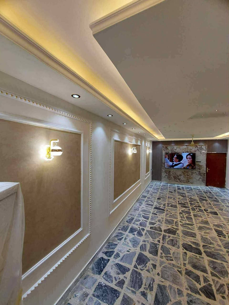 سلام عليكم هذا شغل صباغ  ويشتغل ديكورات ونقوش مغربيه شغله كولش حلو ومرتب ويشتغل حسب طلب  اي استفسار اتصلو على هذا رقمه بي وات *********** هذا رقمه وبي وات ساب
