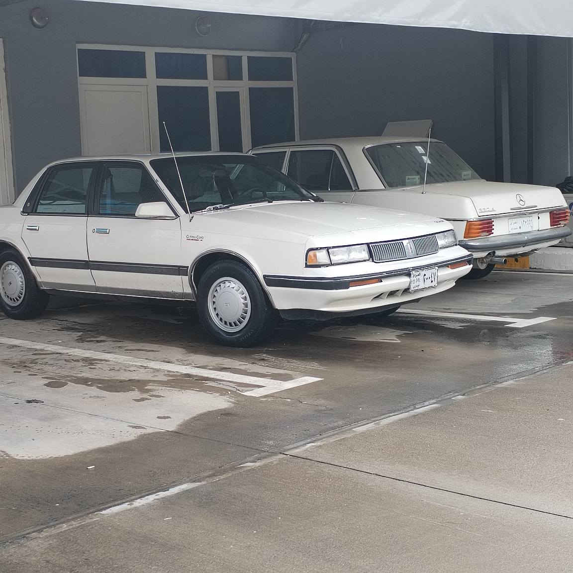 ئۆزمۆبیل لۆک لۆک سیارەکی زۆر جوان و دانسق
مۆدیل 1990مەرغوب 
سیارەکە بەشەرتی گێڕ و مەکینە و هەموو شتێک 
  بێ لێدران و ساردە کوتە 
ڕەقەم ئەسڵی پلاستیک  وەکالەتی لەگەڵە ئەتوانی بیکەیت بە ناوی خۆتەوە
لەسەر دەقی شەریکە ماوەتەوە
سیارەیکی زۆر خۆش و نەرم لە  لێخوڕیندا  
زۆر جوانە و کلاسیک سیارەکە  
سعری کۆتای بێ مەعامەلە 48 وەرقە 
تکاییە ئەگەر موشتەری نیت تەلەفون مەکە 
*********** السليمانية, العراق
