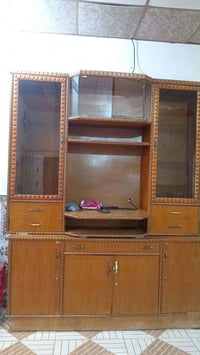 معرض خشب • ٢م • منصورية الجبل