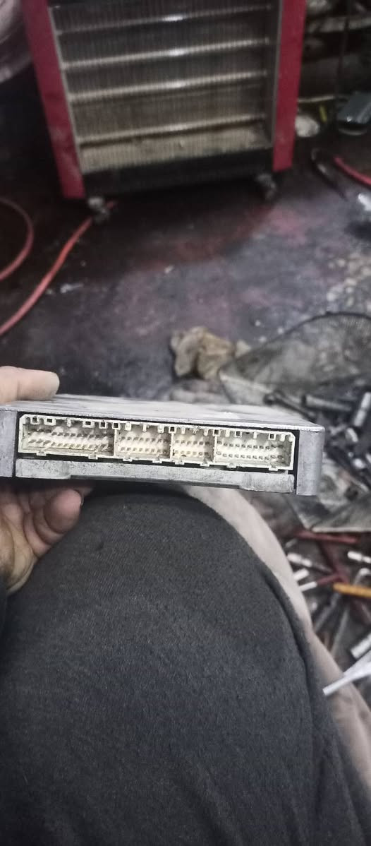 السلام عليكم عقول كورله بيكاجوفيشه زغيره وجبيره ثنين اي واحدتريده عله الشغل البيع العناون بغدادالكريعات ***********
