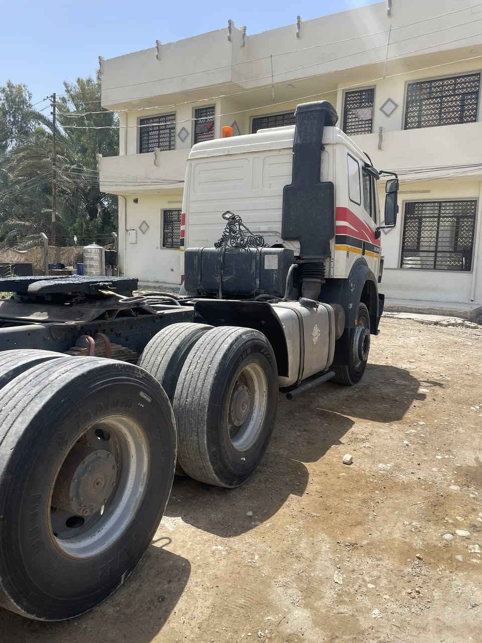 سلام عليكم البيع البي كرواتي فول موصفات مكينه 38 سوده كير 180 مجموعه اجي اف وربع تلفزيونيه شاصي بلادي إلا صبغ والا معجون قماره بلاديه داخل نظيف تبريد شغل مرسمه 3 الحوات نساف عربانه ماموت   موديل 10 نظيفه أربع محاور  32.  متر شغاله شاصيها مكفول من كلشي  سعر راس وعربانه 7 شدات ابس 550 وبي مجال الشراي خابر عل هذا راقم وبيك اخير وتدلل ***********
