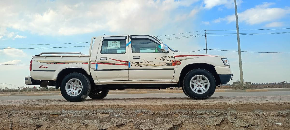 السلام عليكم للبيع سياره نوع دير موديل 2007رقم قادسيه شرط التحويل سنويه لحد 2026/11/16تنتهي كير ومكينه وشاصي وكسل مكفولات كهربائيات كله شغال وجاهز صدر جديد تخم تاير امامي خلفي السيارة داخل جديد بطاين جدد كشنات مغلفه باتري جديد بيه خياسات ومعمره رباع البوب فقط السيارة احله من الصوره مكان السياره واسط الزبيديه لاستفسار اتصال على الرقم التالي ***********
‏‪0783 055 8258‬‏السعر40وبيه مجال بصيط
