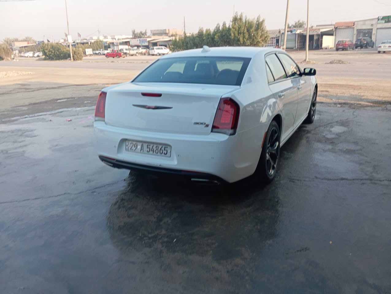 السلام عليكم  سياره اوباما للبيع موديل 2021 فئه  S  فول مواصفات عدى البانوراما دخول جديد بكتاب ضباط سياره بلاديه من  الدعاميه
للدعاميه حادثه طخه صغيره مقدار شبر بالجاملغ الأيسر الخلفي مكاني واسط رقم *********** الشراي يتصل وانطي رقم الشاصي يشوف الحادث اخوان مامتواجد عل الفيس السعر 305
