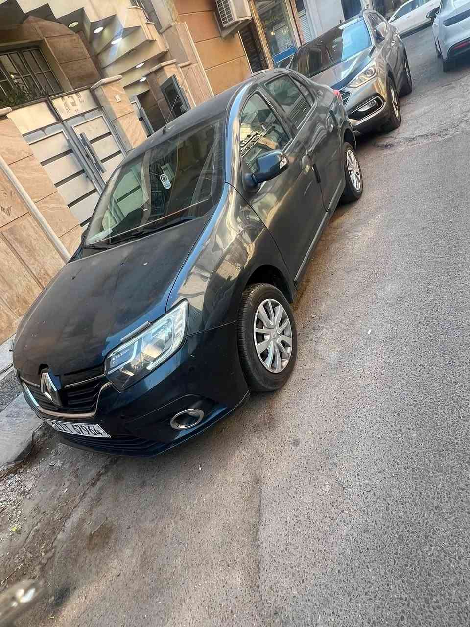 رينو سمبل موديل ١٩ ماشيه ١٢٥. ب اسمي  صبغ ثلاث قطع  سونار مرفق عنوان بغداد الجديده  ***********  السعر٦٤  مجال بسيط.
