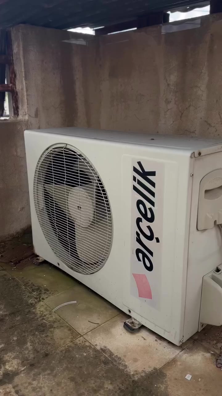 سبلتين للبيع بحالة ممتازة 🔥
✅ النوع: ارجلك أصلي

❄️🔥 الشغل: تبريد + تدفئة (فول شغل)

⚡ الحجم: 2 طن وسدس

🛠️ الحالة: شغالة 100% بدون أي مشاكل

💯 مناسب للبيت أو المحل

📩 للاستفسار أو التواصل خاص


**إذا كنت صاحب هذا الإعلان وتريد حذفه لأي سبب، رجاءا أرسل رسالة إلى الدعم الفني**